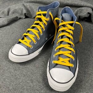 Converse All-Stars in Blue Leather Mens 12 in excellent condition